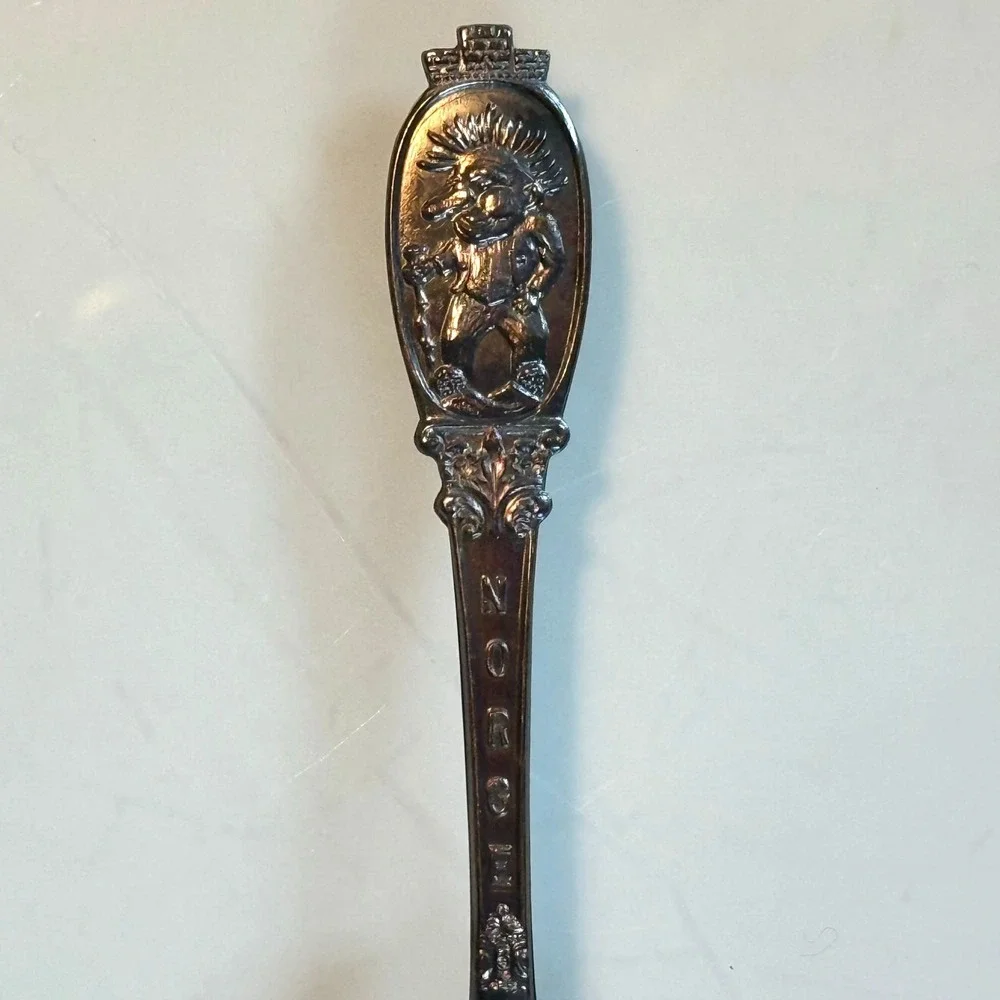 Vintage Souvenir Spoons Sweden Norway Arctic‎ Circle Israel London St Maarten